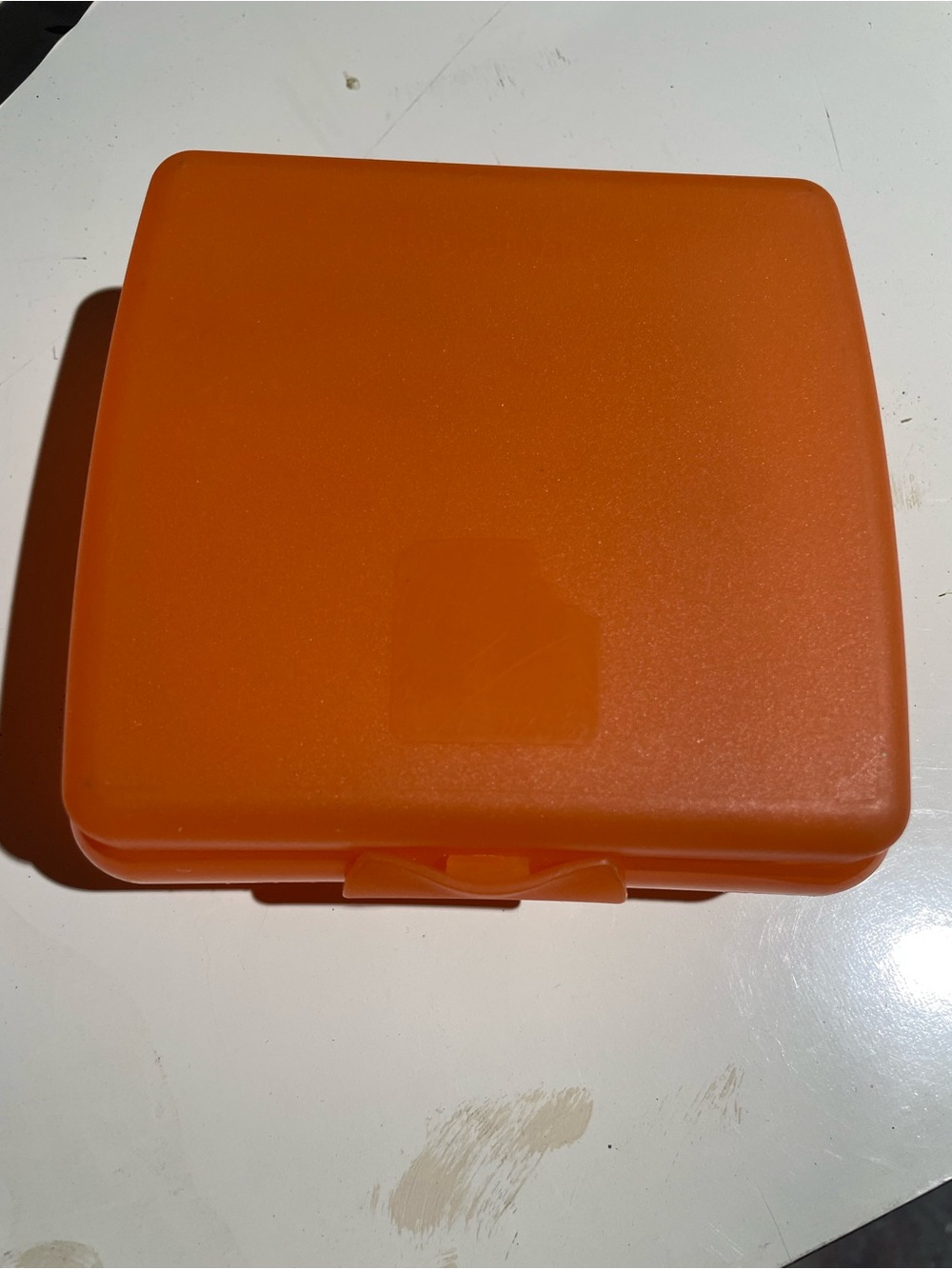 Tupperware Sandwich Keeper Orange Food Storage Container
